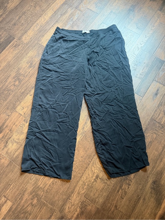 Abercrombie & Fitch Pants - Abercrombie and Fitch pull on trousers